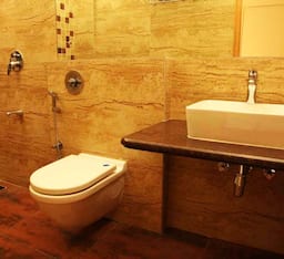 AC Deluxe Room